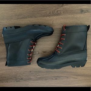 Never been worn Dirty Laundry Rain Boot Size 7